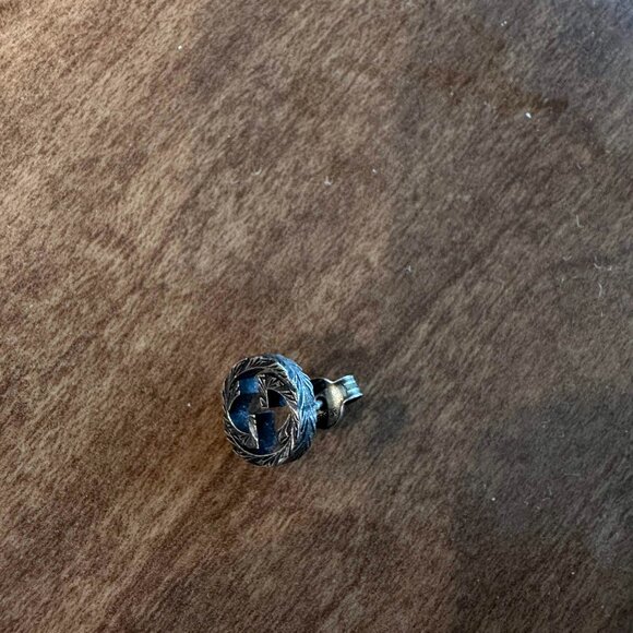 ๐ Authentic Gucci Sterling Silver Interlocking G Stud Earring (Single) ๐ - Picture 4 of 4